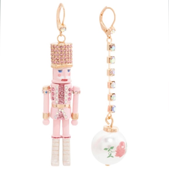 Betsey Johnson Christmas Mismatched Nutcracker Dangle Earrings - Picture 3 of 6